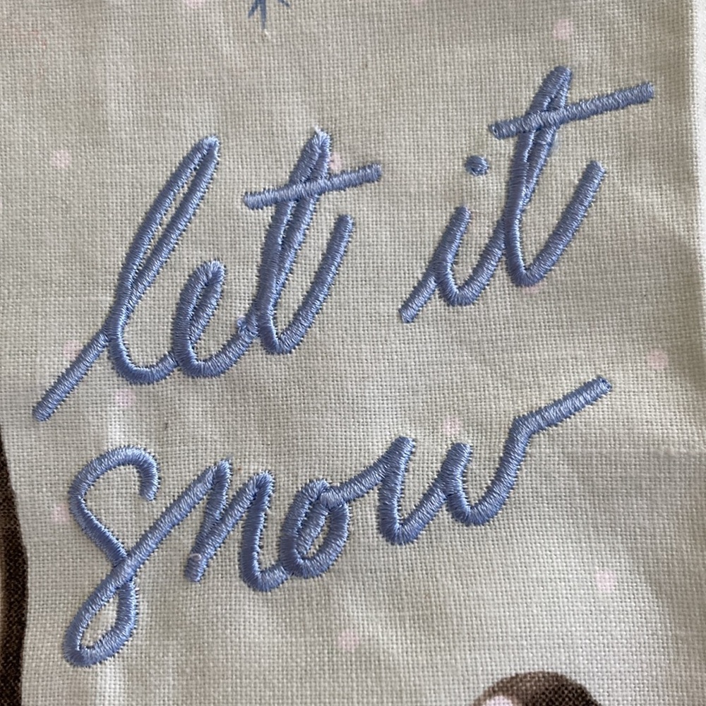 Towel from💕Anthropologie… Holiday edition.. let it snow💕 - Picture 12 of 12